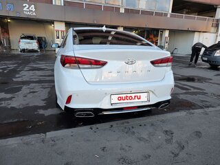 2019 Hyundai Sonata VII (LF) Рестайлинг, белый, 1780000 рублей, вид 4