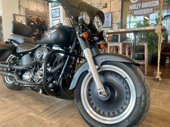 2011 Harley-Davidson Fat Boy, чёрный, 1250000 рублей - вид 7