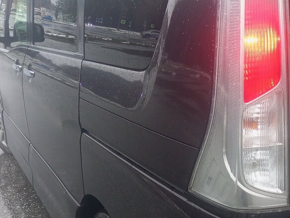 2011 Nissan Serena IV (C26), фиолетовый, 1150000 рублей - вид 17