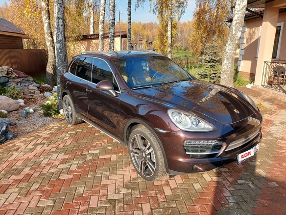 2014 Porsche Cayenne Diesel II (958), коричневый, 3100000 рублей - вид 2