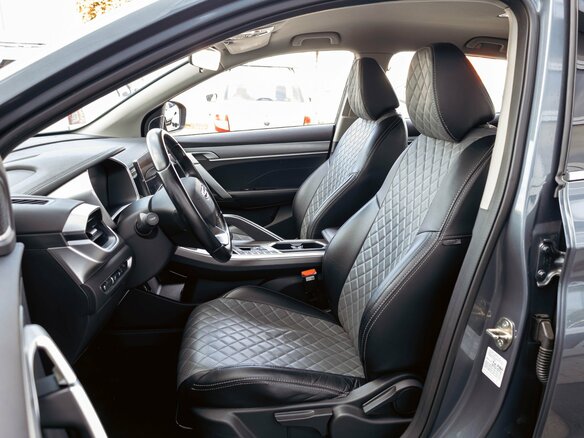 2021 Geely Coolray I, серый, 1295000 рублей - вид 32