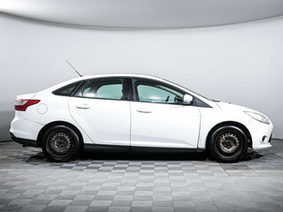 2013 Ford Focus III, белый, 445000 рублей, вид 4