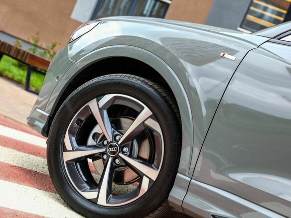 2026 Audi Q3 35 TFSI II (F3), серый, 3999999 рублей - вид 7