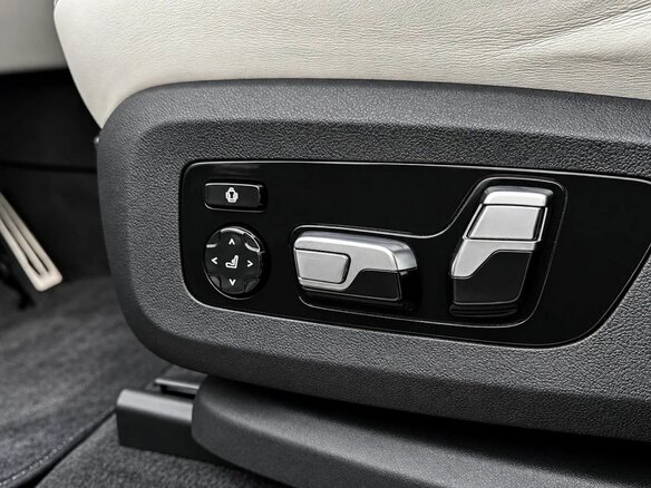2020 BMW X6 M Competition III (F96), фиолетовый, 11550000 рублей - вид 15