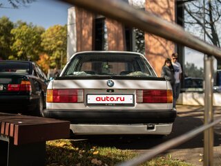 1986 BMW 3 серии 318i II (E30), белый, 450000 рублей, вид 4