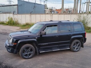 2014 Jeep Liberty (Patriot), чёрный, 1650000 рублей, вид 2