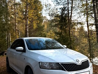 2017 Skoda Rapid I Рестайлинг, белый, 950000 рублей, вид 2
