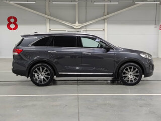 2017 Kia Sorento III Prime, серый, 2400000 рублей, вид 4