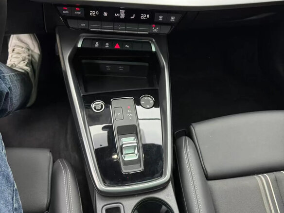 2022 Audi A3 35 TFSI IV (8Y), серый, 2140000 рублей - вид 12