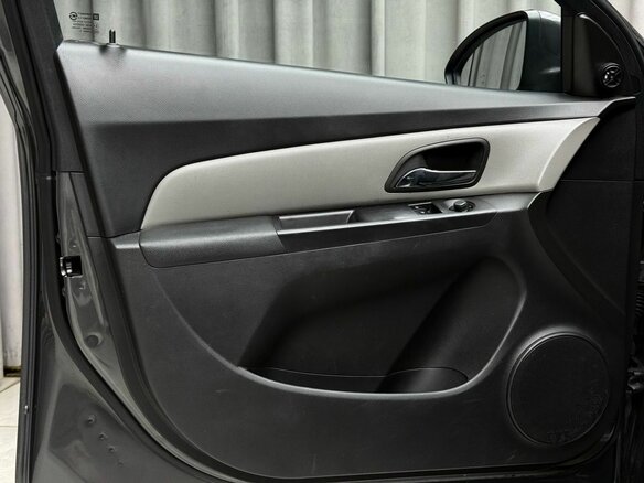 2011 Chevrolet Cruze I, серый, 779000 рублей - вид 14