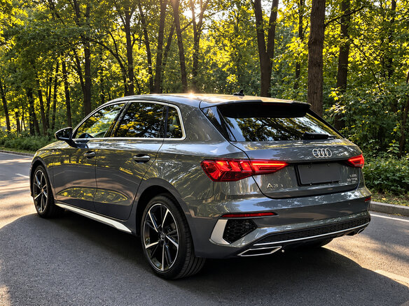 2023 Audi A3 Sportback 35 TFSI IV (8Y), серый, 2320911 рублей - вид 15