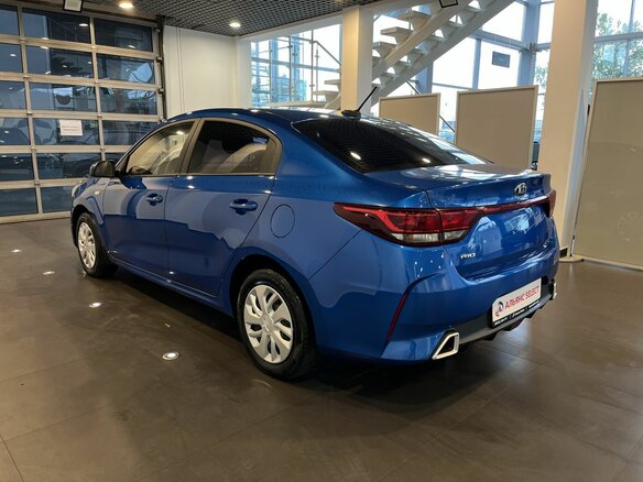 2021 Kia Rio IV Рестайлинг, синий - вид 4