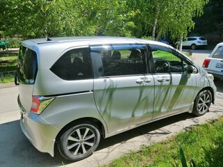 2014 Honda Freed I Рестайлинг, серебристый, 1250000 рублей, вид 4