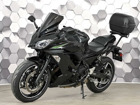 2018 Kawasaki Ninja 650, чёрный, 699000 рублей, вид 2