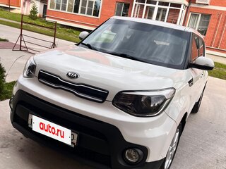 2018 Kia Soul II Рестайлинг, белый, 1200000 рублей, вид 3