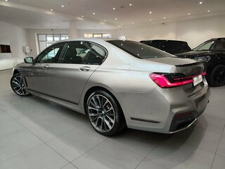 2019 BMW 7 серии Long 730Ld xDrive VI (G11/G12) Рестайлинг, серый, 6398000 рублей, вид 4