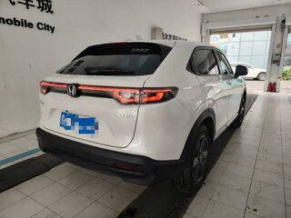 2023 Honda Vezel II, белый, 1750000 рублей, вид 4