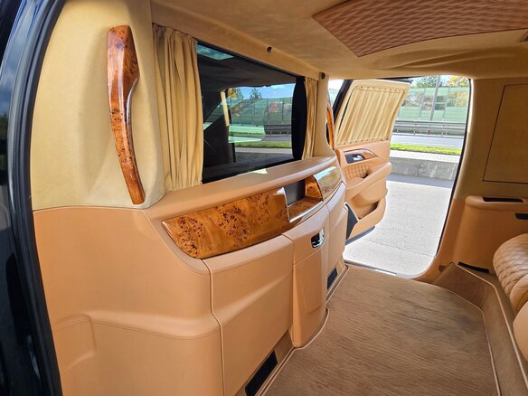 2014 Cadillac Escalade IV, чёрный - вид 18