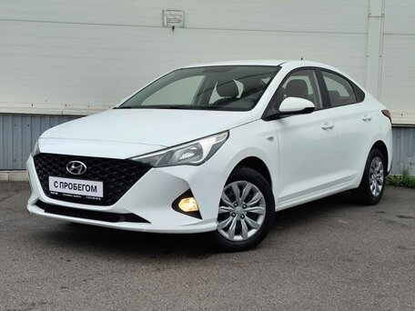 2020 Hyundai Solaris II Рестайлинг, белый, 1415000 рублей, вид 2