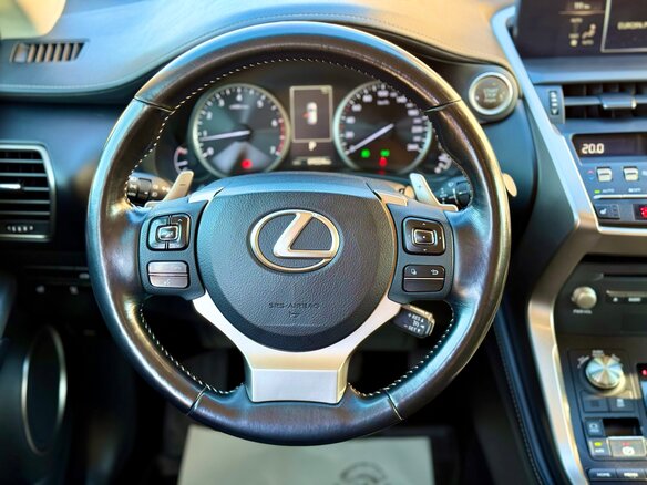 2018 Lexus NX 300 I Рестайлинг, чёрный, 3499000 рублей - вид 17