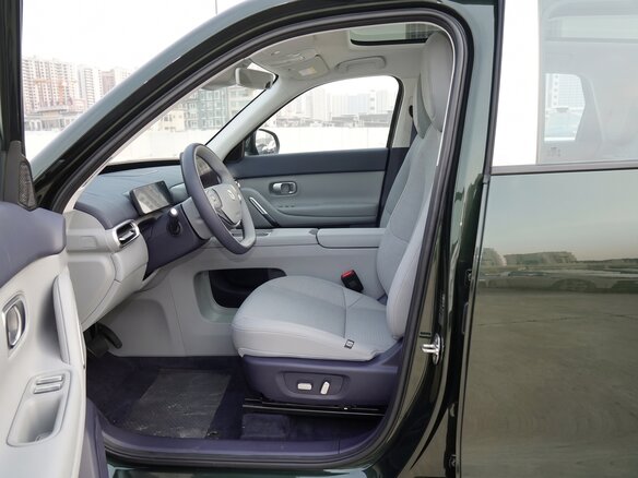 2026 Leapmotor A10 53 kWh, зелёный, 1920000 рублей - вид 9