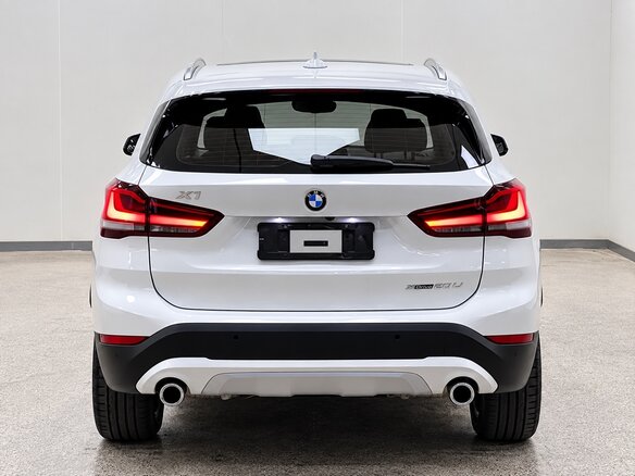 2022 BMW X1 Long 20Li sDrive II (F48) Рестайлинг, белый, 2190002 рублей - вид 3