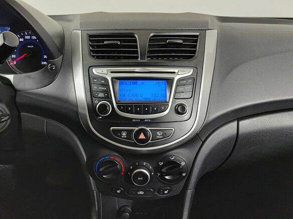 2013 Hyundai Solaris I, серебристый, 579090 рублей - вид 14