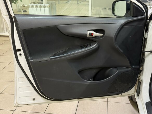 2007 Toyota Corolla X (E140, E150), белый - вид 13