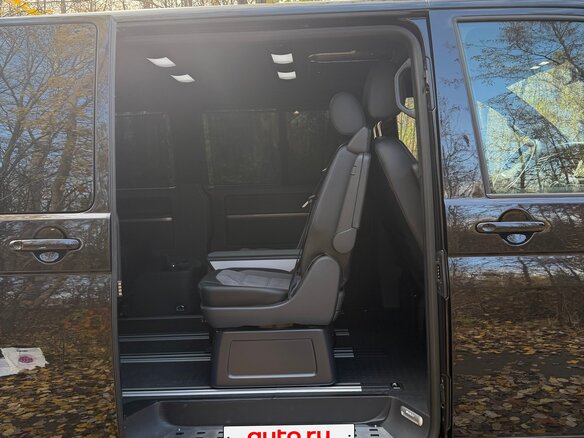 2023 Volkswagen Multivan T6 Рестайлинг, чёрный, 10000000 рублей - вид 14