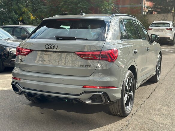 2026 Audi Q3 35 TFSI II (F3), серый, 3799000 рублей - вид 5