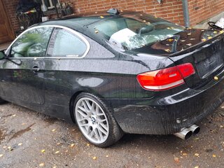 2006 BMW 3 серии 328i xDrive V (E90/E91/E92/E93), чёрный, 1300000 рублей, вид 2