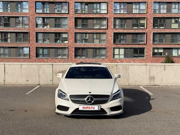 2017 Mercedes-Benz CLS 350 BlueTEC II (C218) Рестайлинг, белый, 3000000 рублей - вид 1