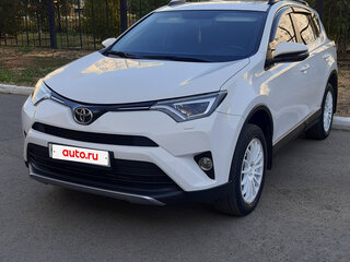 2019 Toyota RAV4 IV (XA40) Рестайлинг, белый, 3450000 рублей, вид 2