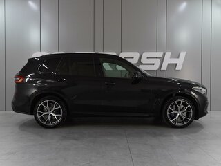 2020 BMW X5 30d IV (G05/G18), чёрный, 6699000 рублей, вид 5