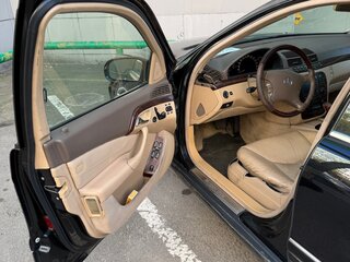 1999 Mercedes-Benz S-Класс 320 IV (W220), чёрный, 400000 рублей, вид 3