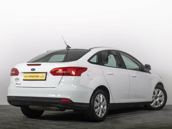 2018 Ford Focus III Рестайлинг, белый, 1029000 рублей - вид 5