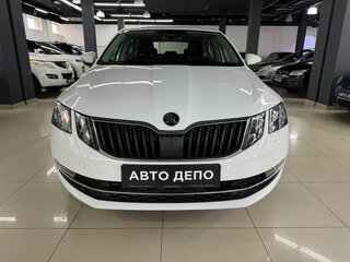 2019 Skoda Octavia III (A7) Рестайлинг, белый, 1590000 рублей, вид 2