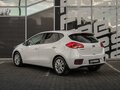 2017 Kia Ceed II Рестайлинг, белый, 1445000 рублей - вид 1
