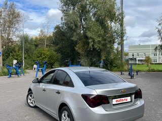 2014 Chevrolet Cruze I Рестайлинг, серебристый, 495000 рублей, вид 5