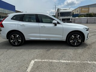 2026 Volvo XC60 II Рестайлинг 2, белый, 5500000 рублей, вид 4
