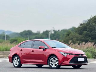 2022 Toyota Levin XII (E210), красный, 1700000 рублей, вид 3