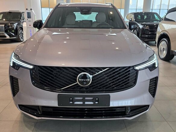 2026 Volvo XC90 B6 II Рестайлинг 2, серебристый, 10690000 рублей - вид 1