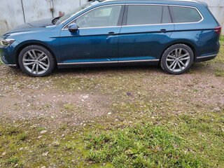 2019 Volkswagen Passat B8 Рестайлинг, синий, 3200000 рублей, вид 3