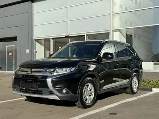 2015 Mitsubishi Outlander III Рестайлинг 2, чёрный, 1460000 рублей, вид 3