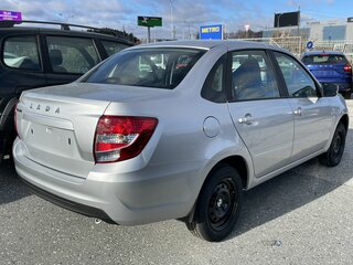 2026 Lada (ВАЗ) Granta I Рестайлинг, серебристый, 1121000 рублей, вид 4
