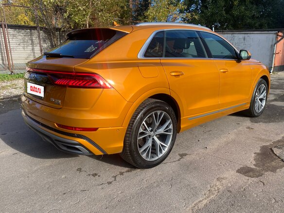 2018 Audi Q8 55 TFSI I (4M), оранжевый, 4900000 рублей - вид 3