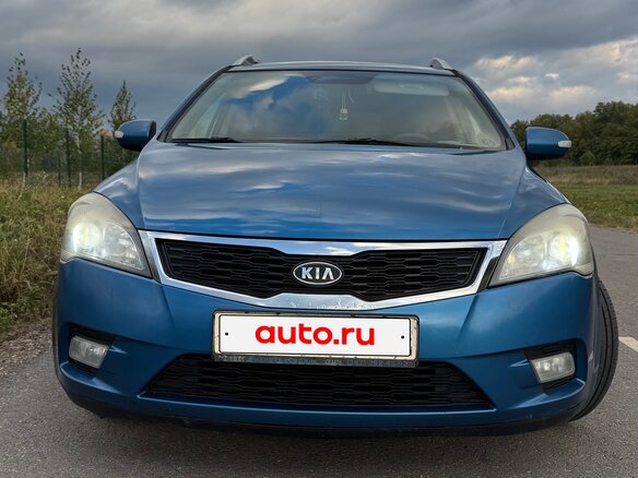 2012 Kia Ceed I Рестайлинг, синий, 700000 рублей - вид 1