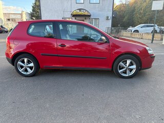 2008 Volkswagen Golf V, красный, 1150000 рублей, вид 5
