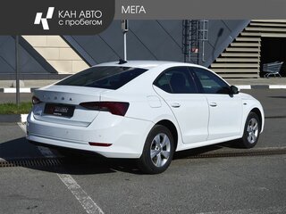 2021 Skoda Octavia IV (A8), белый, 2367000 рублей, вид 2