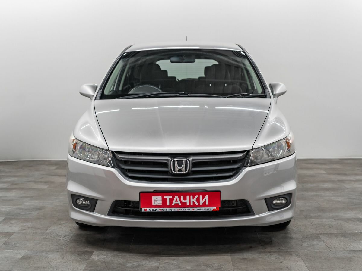 Открыть фотографии: Honda Stream II